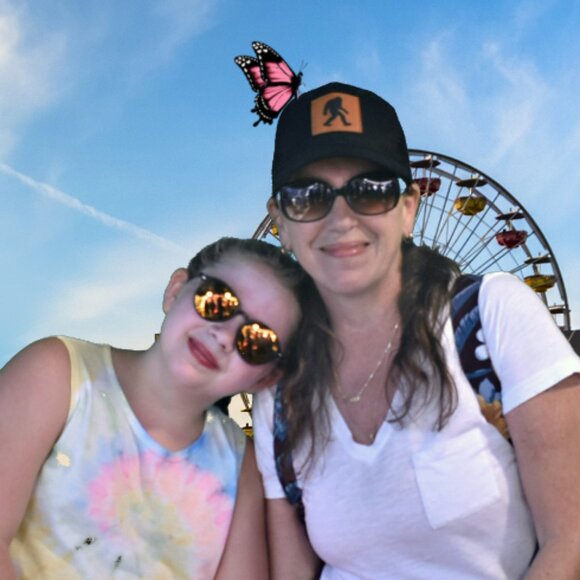 Meet your Posher, Alanna - Picture 2 of 2